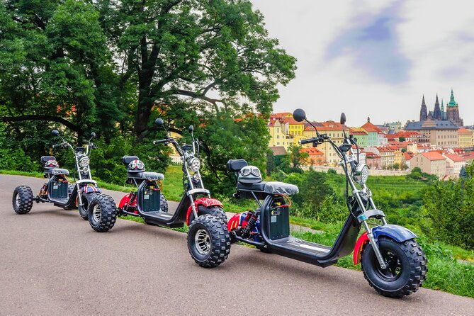 electric-trike-tour-in-prague-city-sightseeing-fun-riding
