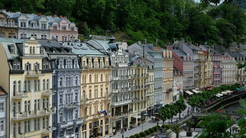 Elegant Karlovy Vary: Private Walking Tour With Local Guide - The Sum Up
