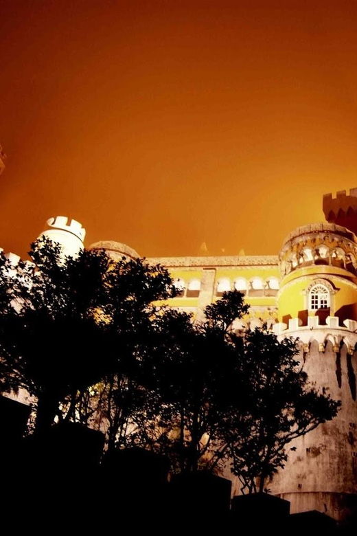 elegant-sintra-tour-at-night