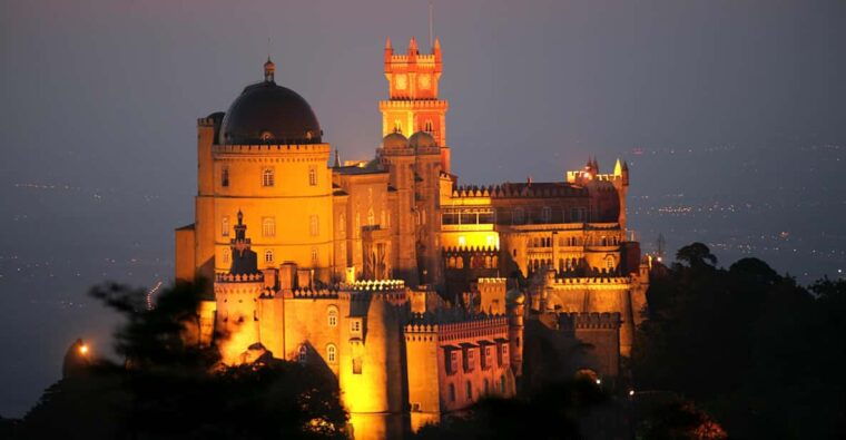 elegant-sintra-tour-at-night