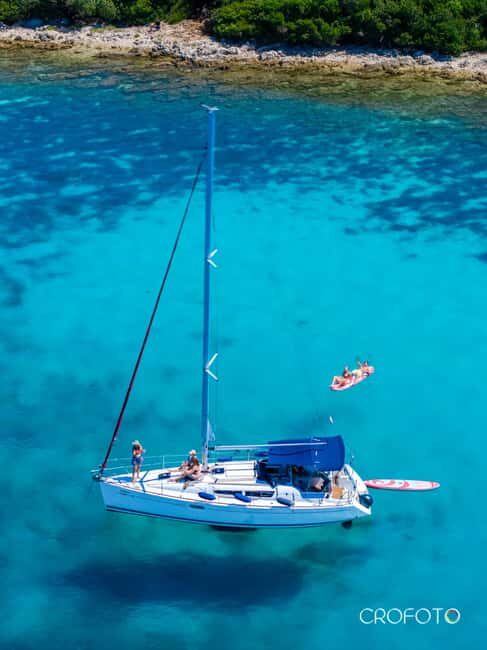 Elegant Yacht Sailing-Half-Day of Pure Bliss - The Sum Up