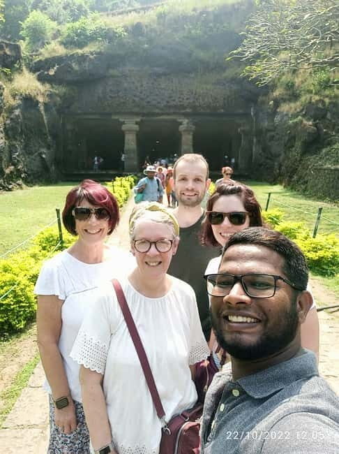 Elephanta Caves Private Guide on Island - The Experience of the Guides