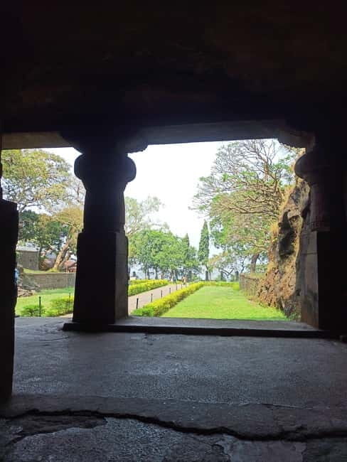 Elephanta Caves Private Guide on Island - Practical Tips for Visitors
