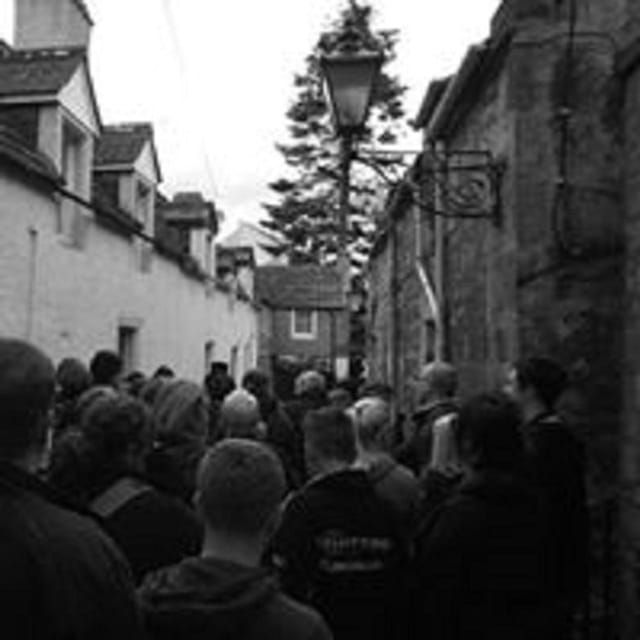 elgin-in-and-out-the-dusty-closes