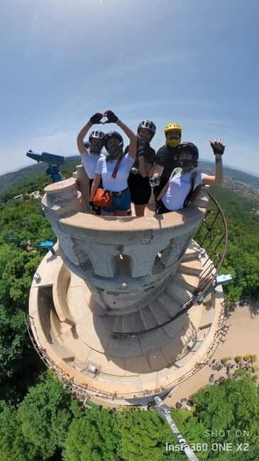 Elizabeth lookout tower: E-scooter tour - Who Will Love This Tour?