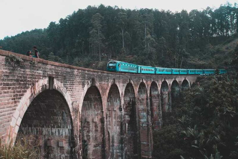 ella-day-trip-with-little-adams-peak-hike-from-colombo