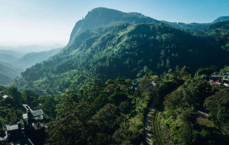 ella-from-to-kandy-scenic-train-journey-with-one-night-stay