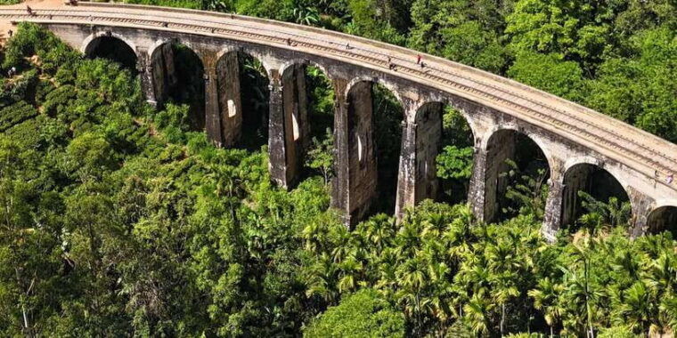 ella-little-adams-peak-nine-arches-bridge-waterfalls