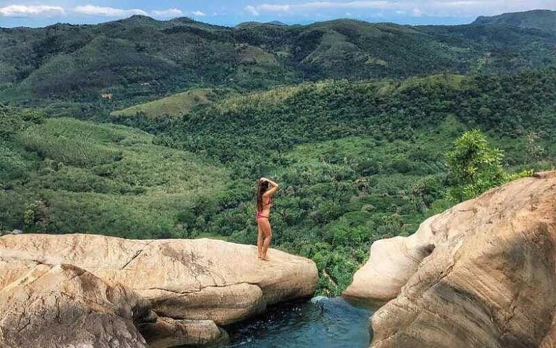 ella-ravana-and-upper-diyaluma-falls-guided-tour
