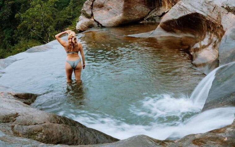 ella-ravana-and-upper-diyaluma-falls-guided-tour