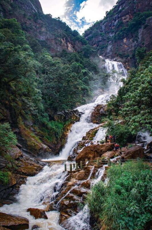 ella-rock-little-adams-peak-9-arch-waterfall-day-tour