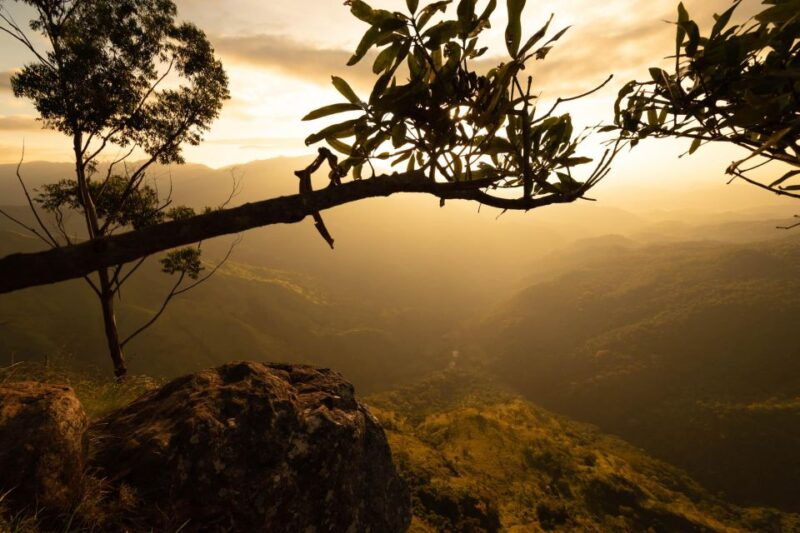 ella-rock-sunrise-hike-with-a-guide