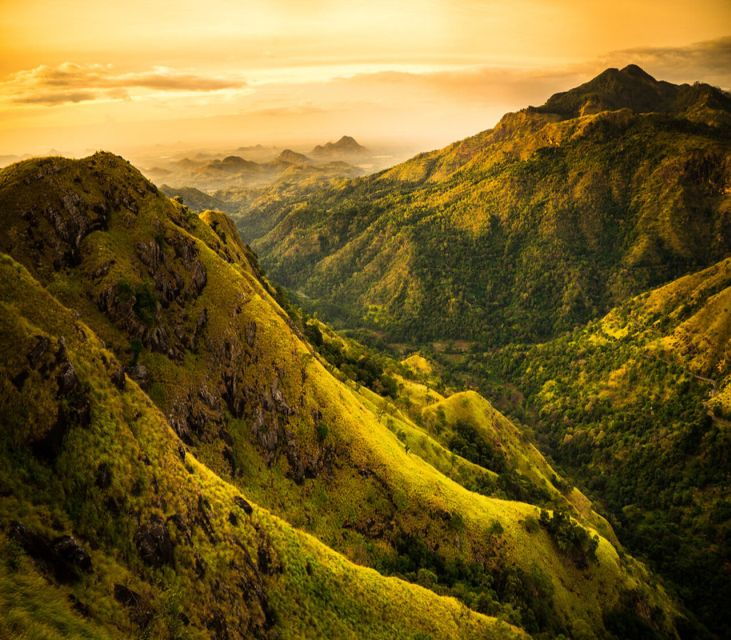 ella-rock-sunrise-hike-with-a-guide