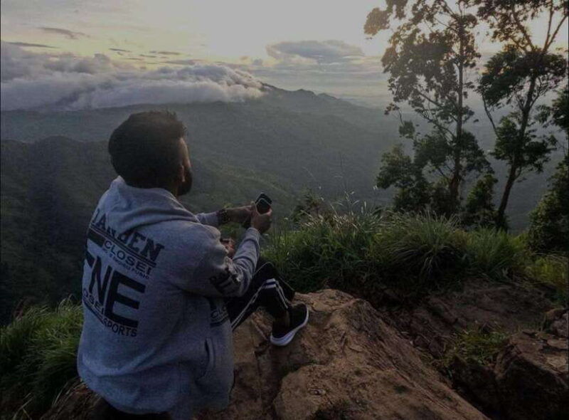 ella-sunrise-hike-to-ella-rock-with-hotel-pickup