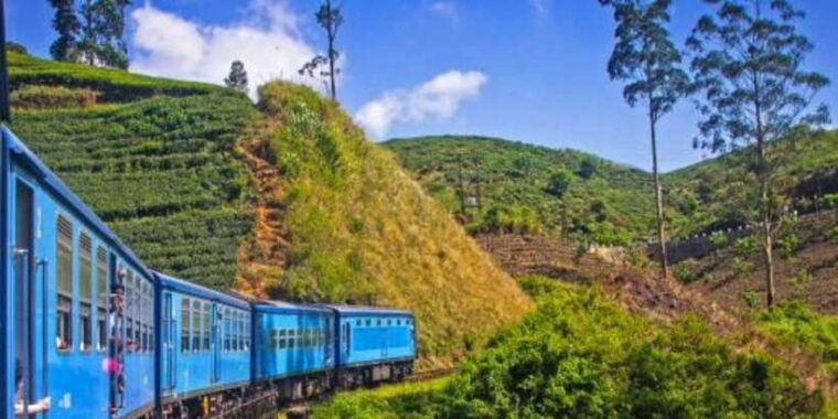 ella-to-horton-plains-with-bakers-falls-train-delights