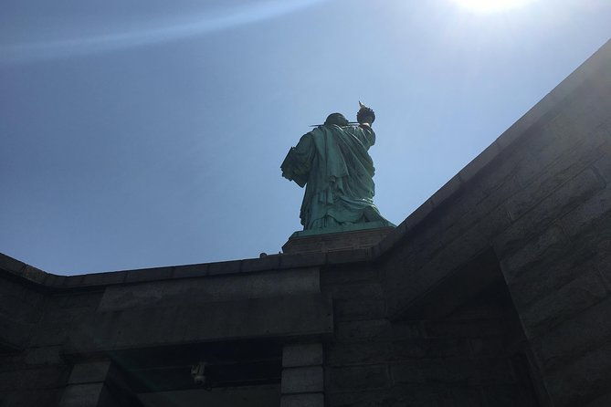 ellis-island-statue-of-liberty-and-9-11-memorial-pools-tour-2