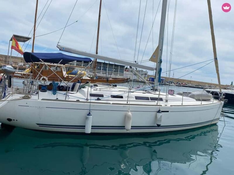 Embark on an adventure through Baiona Bay and the Cíes Islands! - Discovering Galicia’s Coastline in Style
