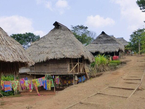 embera-village-day-tour-chagres-river-waterfalls-lunch-fruits-water