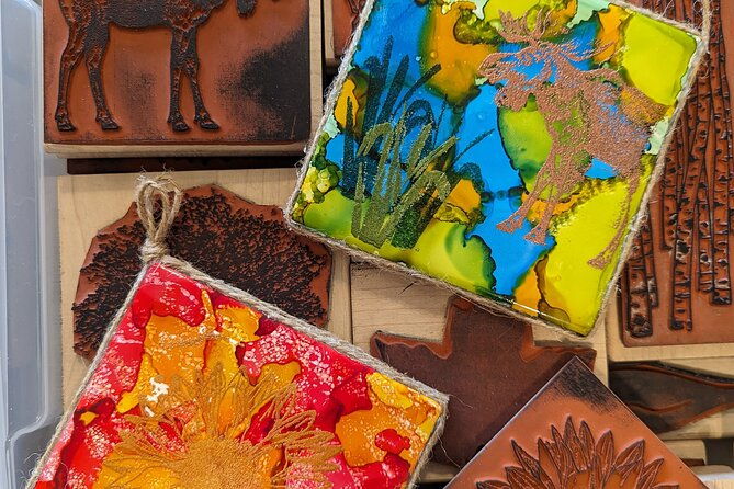 embossed-alcohol-ink-tile-in-estes-park