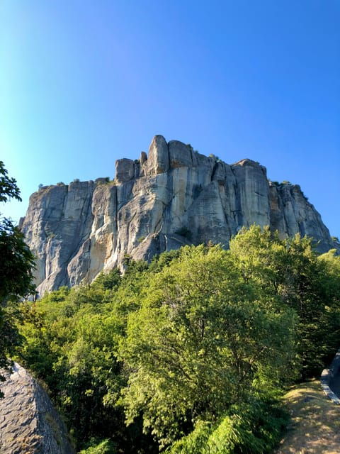 emilian-mountains-local-flavours-castle-outdoors-2