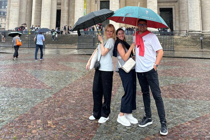 emily-in-paris-guided-walking-tour-3