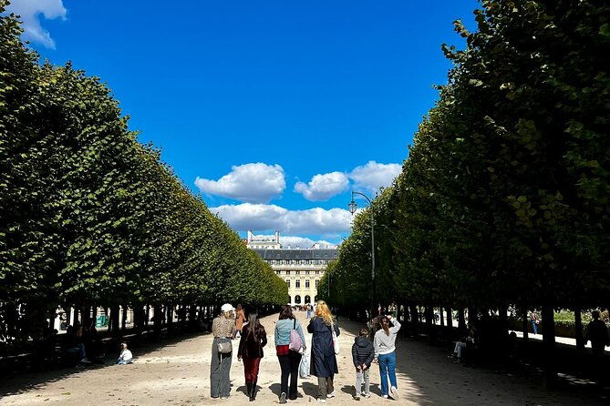 emily-in-paris-guided-walking-tour-3