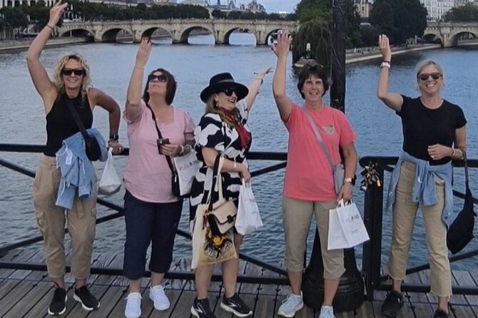 emily-in-paris-private-walking-tour-of-paris