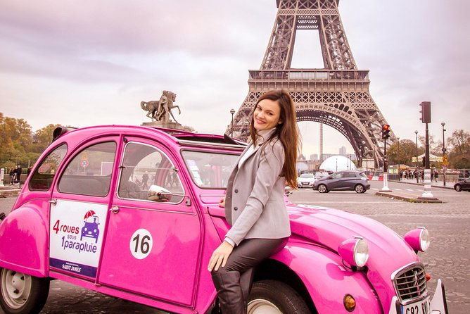 emily-in-paris-vintage-car-2cv-citroen-2