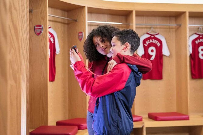emirates-stadium-and-arsenal-museum-entrance-ticket-including-audio-guide