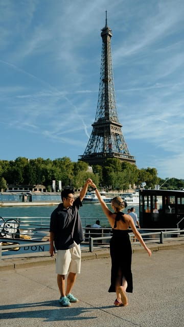 emotion-capturer-of-travel-photographer-in-paris