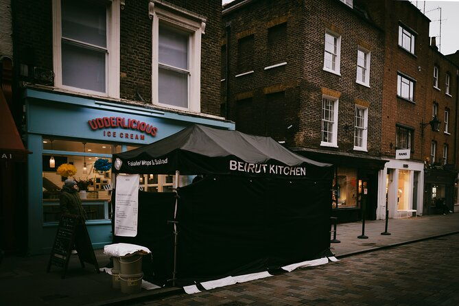 emotional-support-and-romantic-walk-in-soho