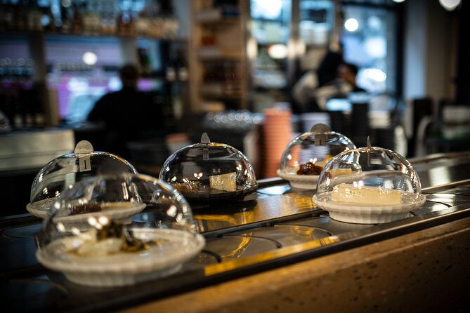 emotional-support-and-romantic-walk-in-soho