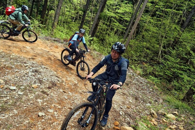 emtb-tour-to-see-the-beautiful-islands-from-the-summit-2