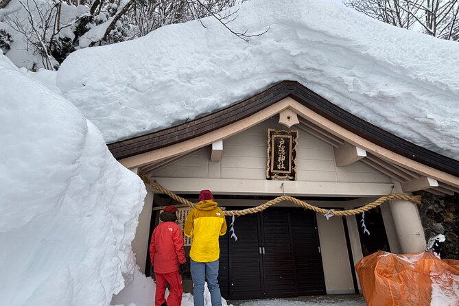 en-cn-guided-snowshoeing-and-snow-monkey-tour-in-nagano