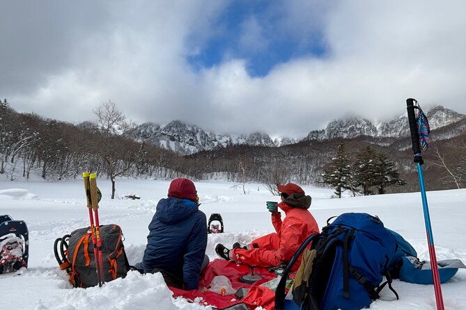 en-cn-guided-snowshoeing-and-snow-monkey-tour-in-nagano