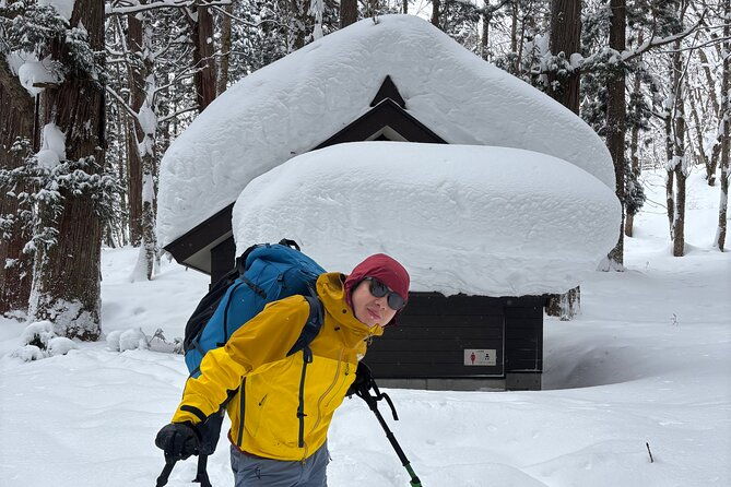 en-cn-guided-snowshoeing-and-snow-monkey-tour-in-nagano