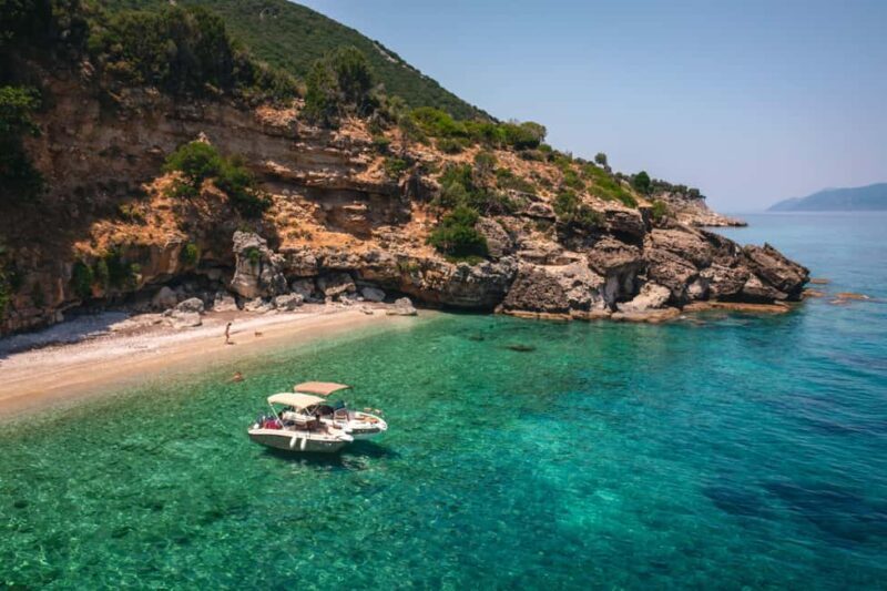 Enalia rent a boat in Kefalonia (with or without skipper) - Key Points