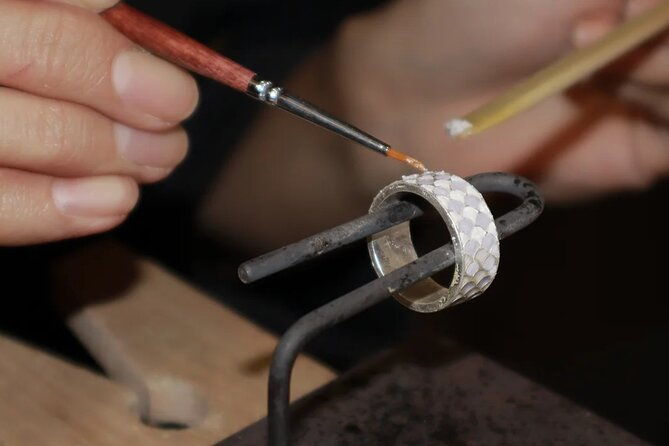 enamel-jewellery-making-class-in-london