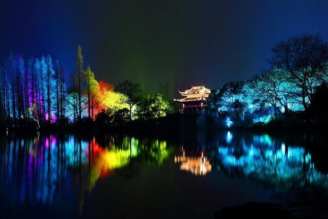 Enduring Memories of Hangzhou West Lake Show VIP Ticket with Authentic Dinner - Who Will Love This Tour?