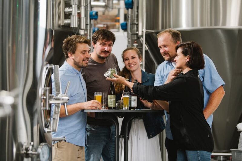 English Guided Brewery Tour in Munich beertasting 4 beers - Key Points