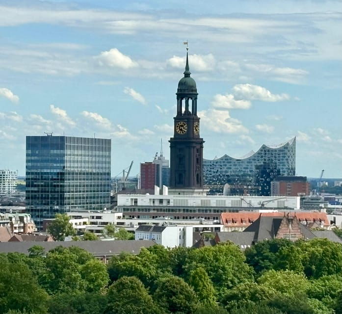 english-guided-insider-tour-through-the-schanzenviertel