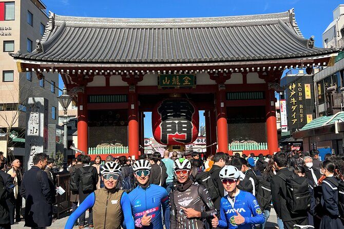 English/Italian guided cycling tour in Tokyo - Key Points