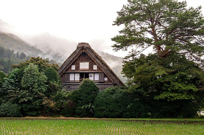 ENGLISH SPEAKING GUIDE - Private Half-Day Tour to Shirakawago - The Sum Up
