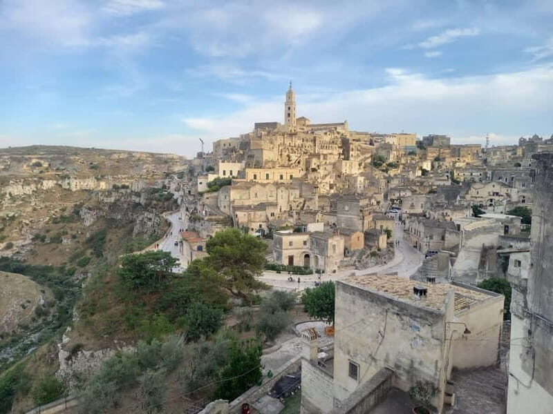 English Tour in Matera cave house and rock church included - Key Points