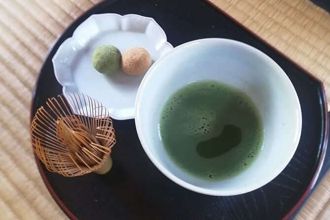 enjoy-a-tea-ceremony-in-a-beautiful-garden