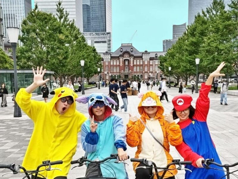 enjoy-cycling-in-anime-costumes-tokyo-course-a