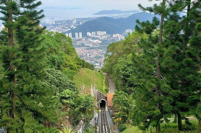 Enjoy Hill & Temple Sightseeing Private Tour - Penang City - The Authenticity and Practicality of the Experience