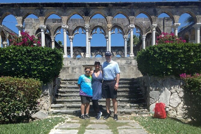 enjoy-island-tour-with-bahamas-private-transport-and-tours-company-ltd