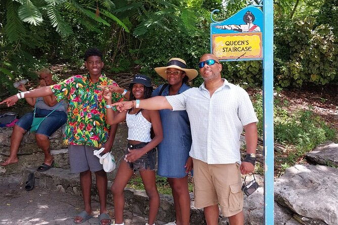 enjoy-island-tour-with-bahamas-private-transport-and-tours-company-ltd