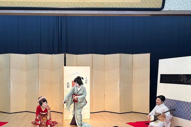 enjoy-private-talking-with-a-geisha-at-lunch-tokyo-tea-ceremony